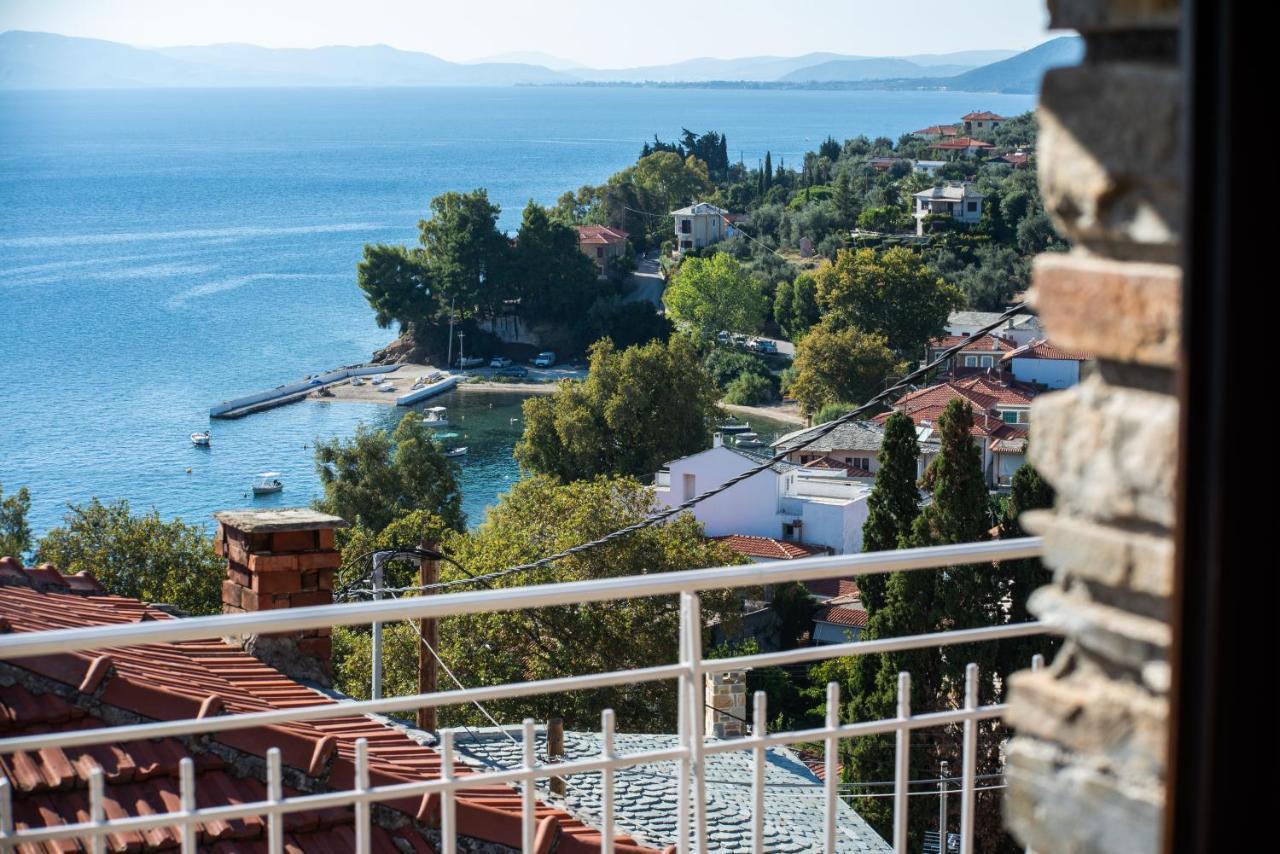Villa ¨Με Θέα Το Ηλιοβασίλεμα¨ Áfissos Exterior foto